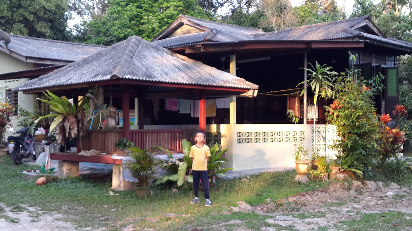 DIARY ABAH MAHMUDDIN MISPAN RUMAH PENINGGALAN ORANG TUA...KG BUKIT